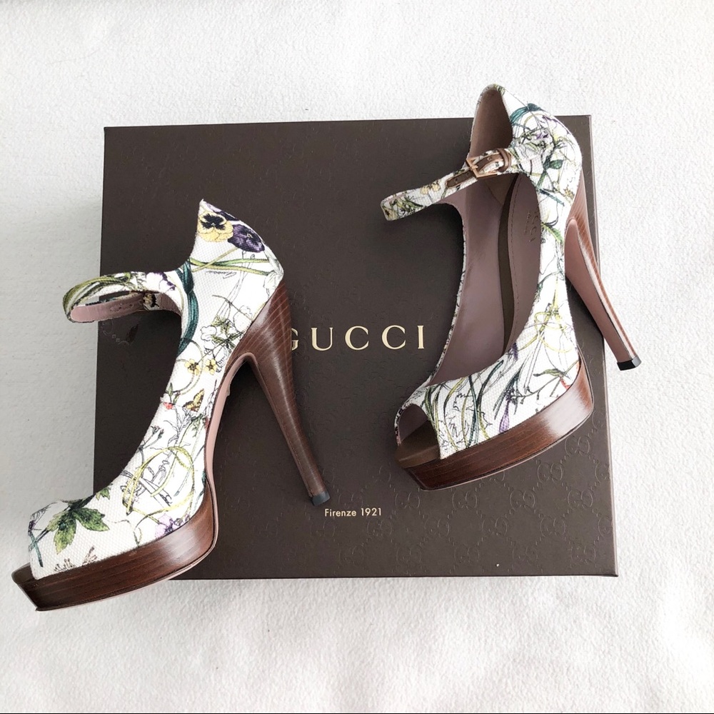 Gucci Floral Pumps 35